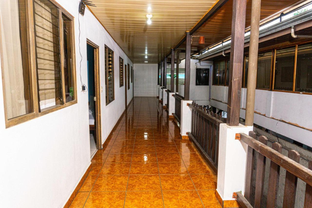 A Pousada Arenal Poshpacker La Fortuna Exterior foto